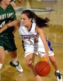 DVD 3 - HALF-COURT "ATTACK" OFFENSE